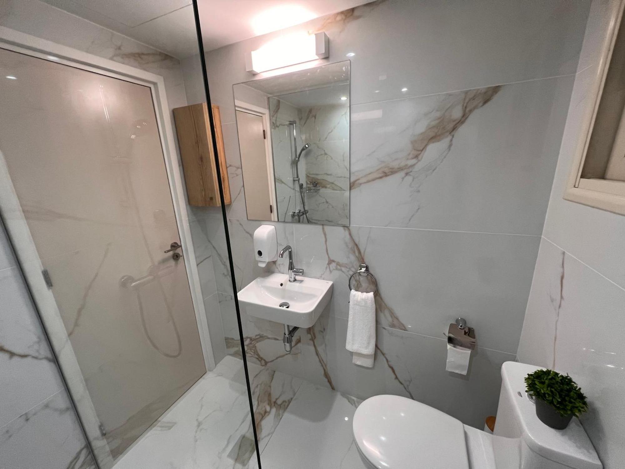Earth Apartment Larnaca Eksteriør billede