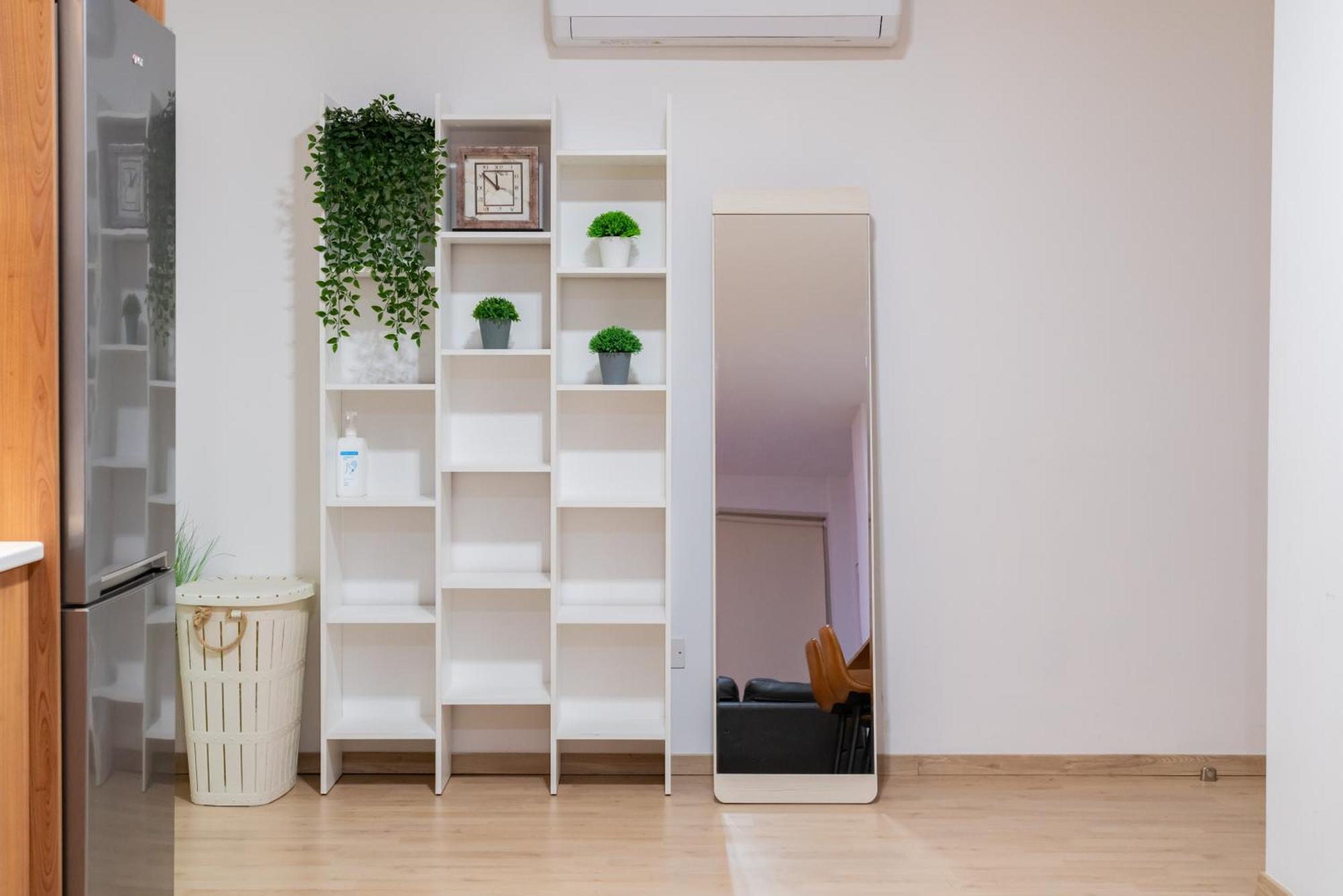 Earth Apartment Larnaca Eksteriør billede