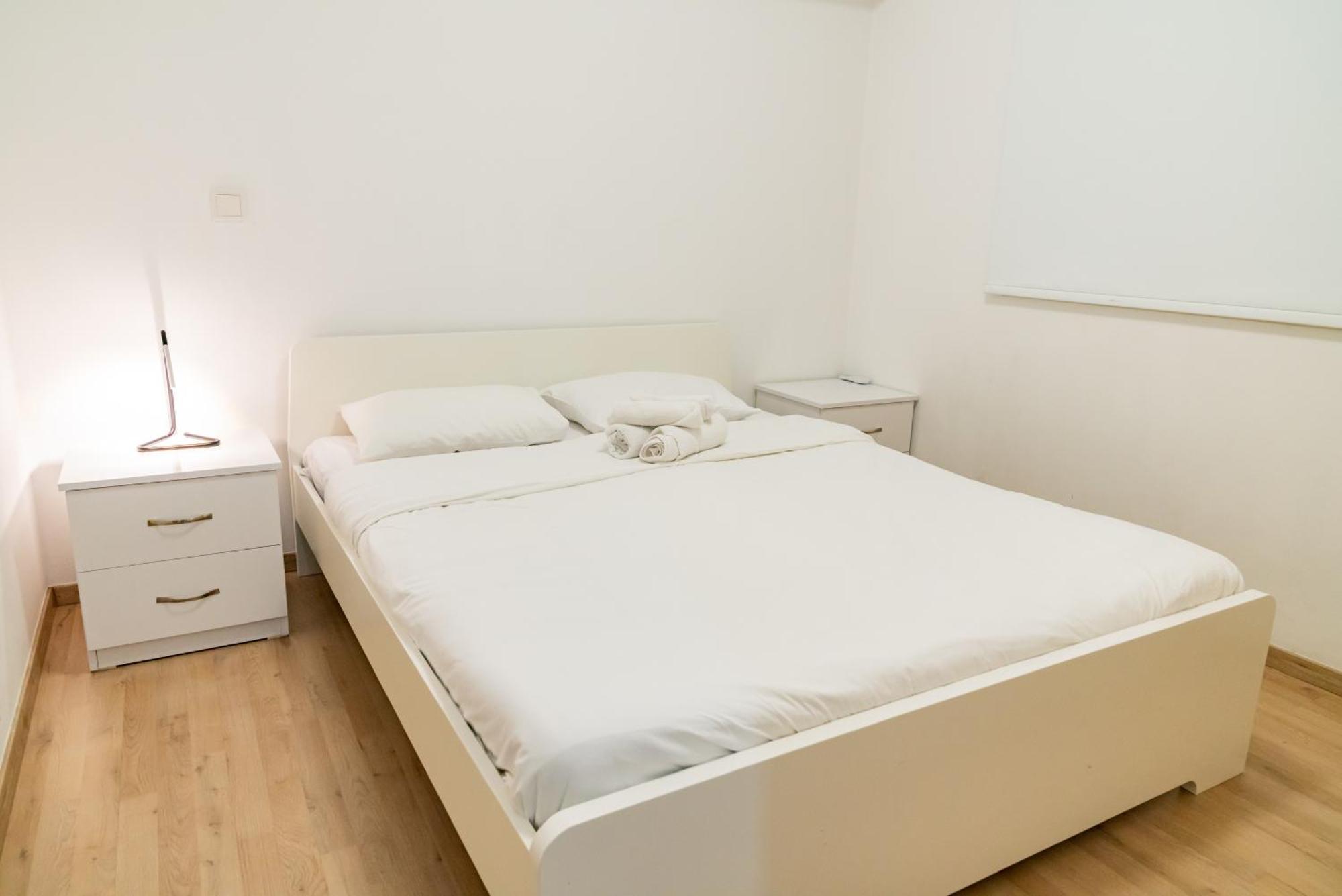 Earth Apartment Larnaca Eksteriør billede